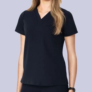 Women’s mandala one pocket scrub top